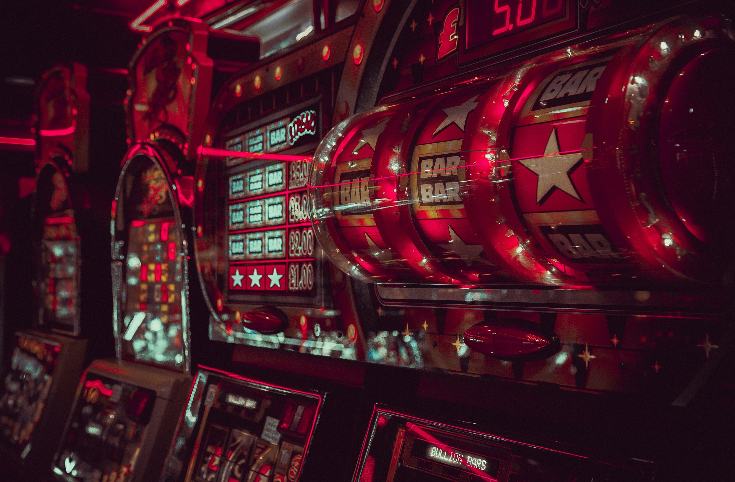 qqee casino প্ল্যাটফর্ম ব্যবহারের সহায়ক দৃশ্য